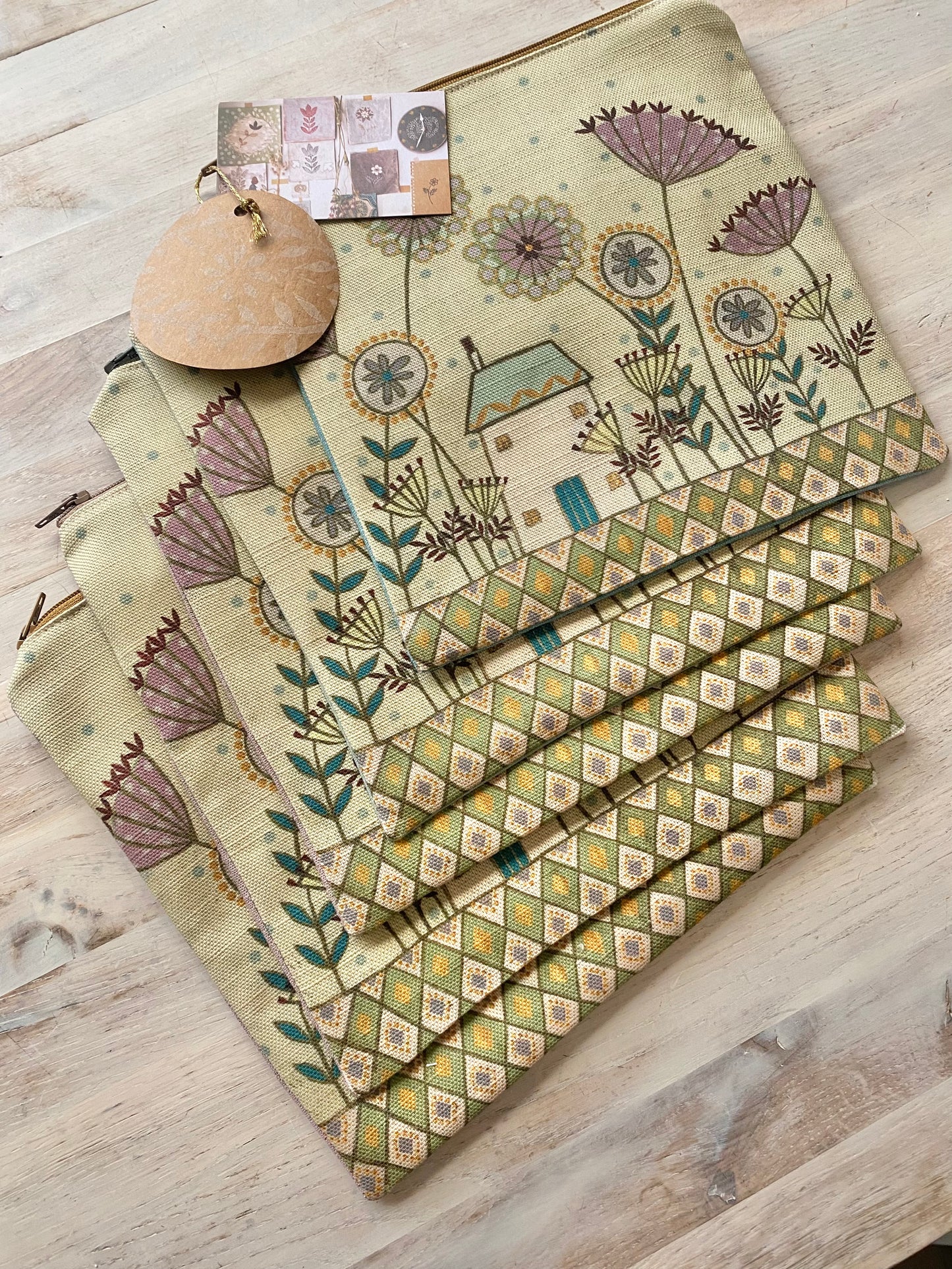 'Road to Happiness' lined zip pouch