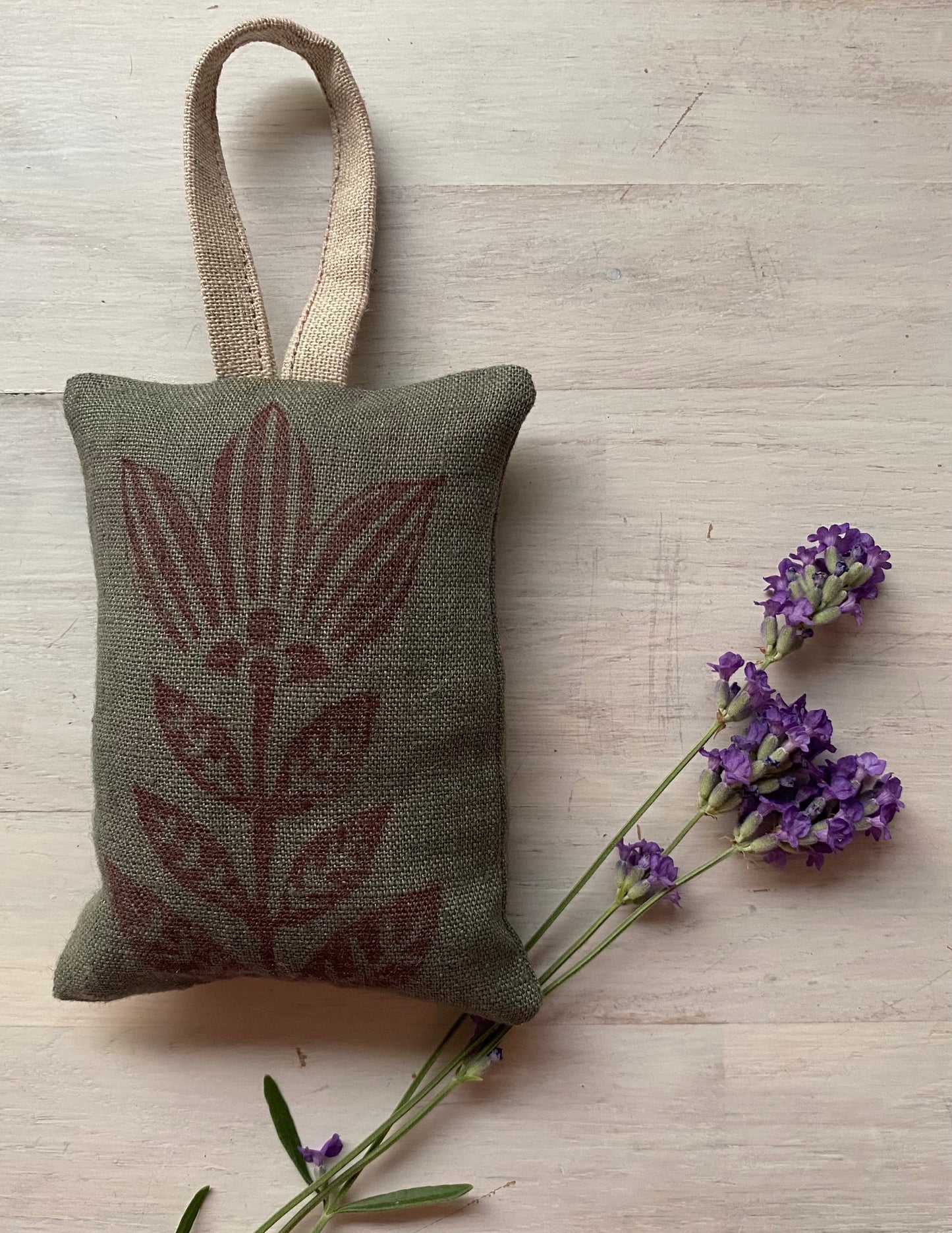 Peaceflower lavender bag (grey green no spots)