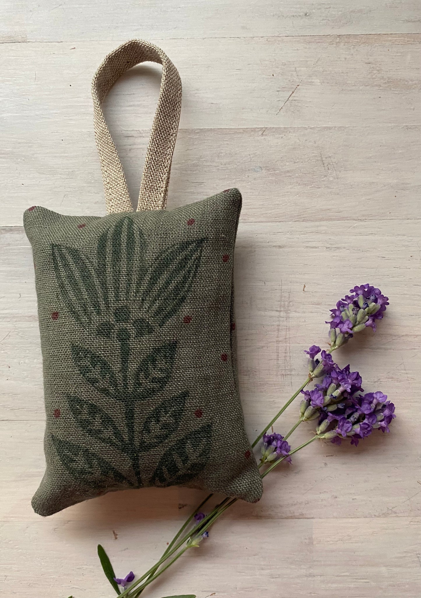 Peaceflower lavender bag (grey green with spots)